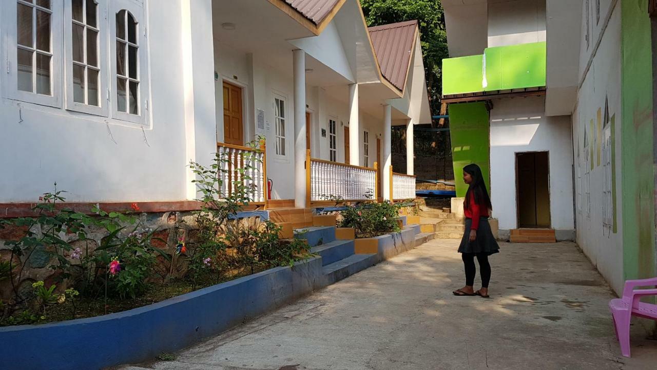 Hostel Roma Inn Кало Экстерьер фото