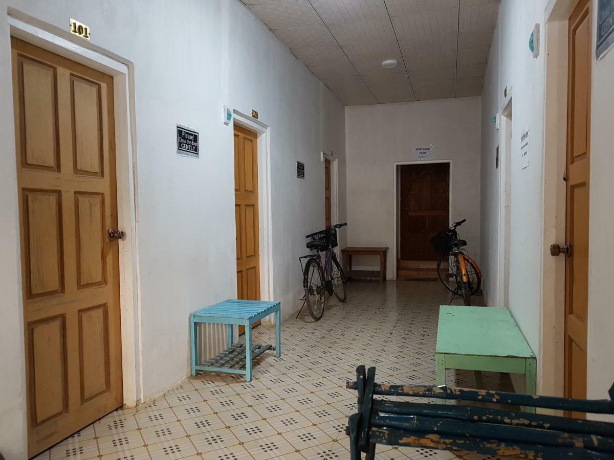 Hostel Roma Inn Кало Экстерьер фото