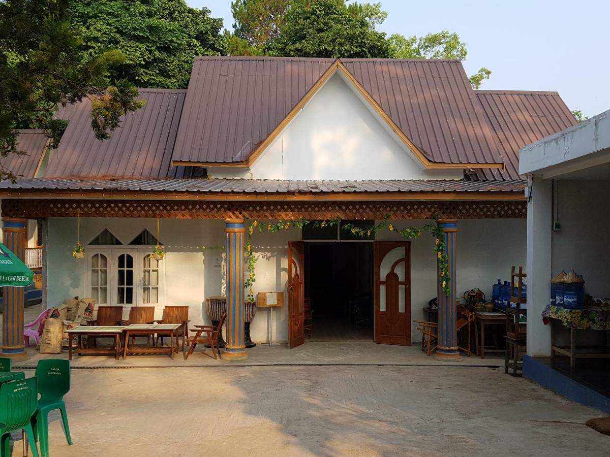 Hostel Roma Inn Кало Экстерьер фото